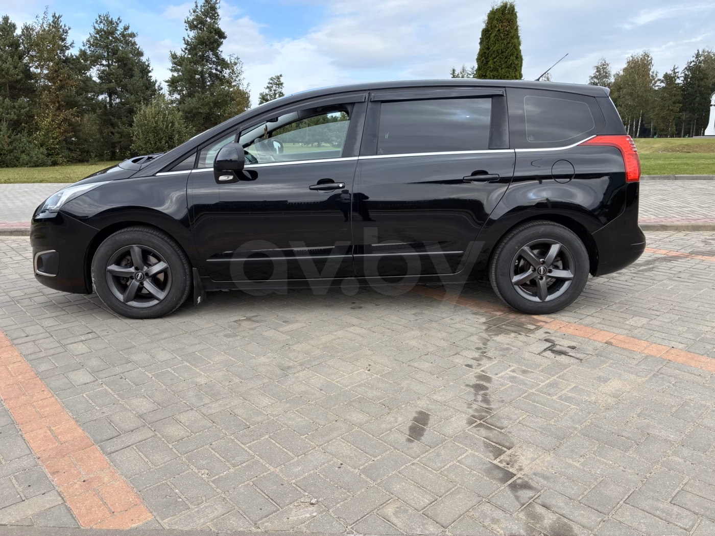 Peugeot 5008 фото 7