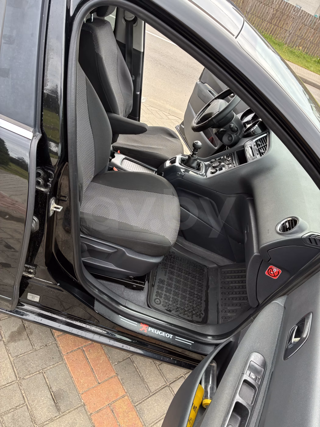 Peugeot 5008 фото 9