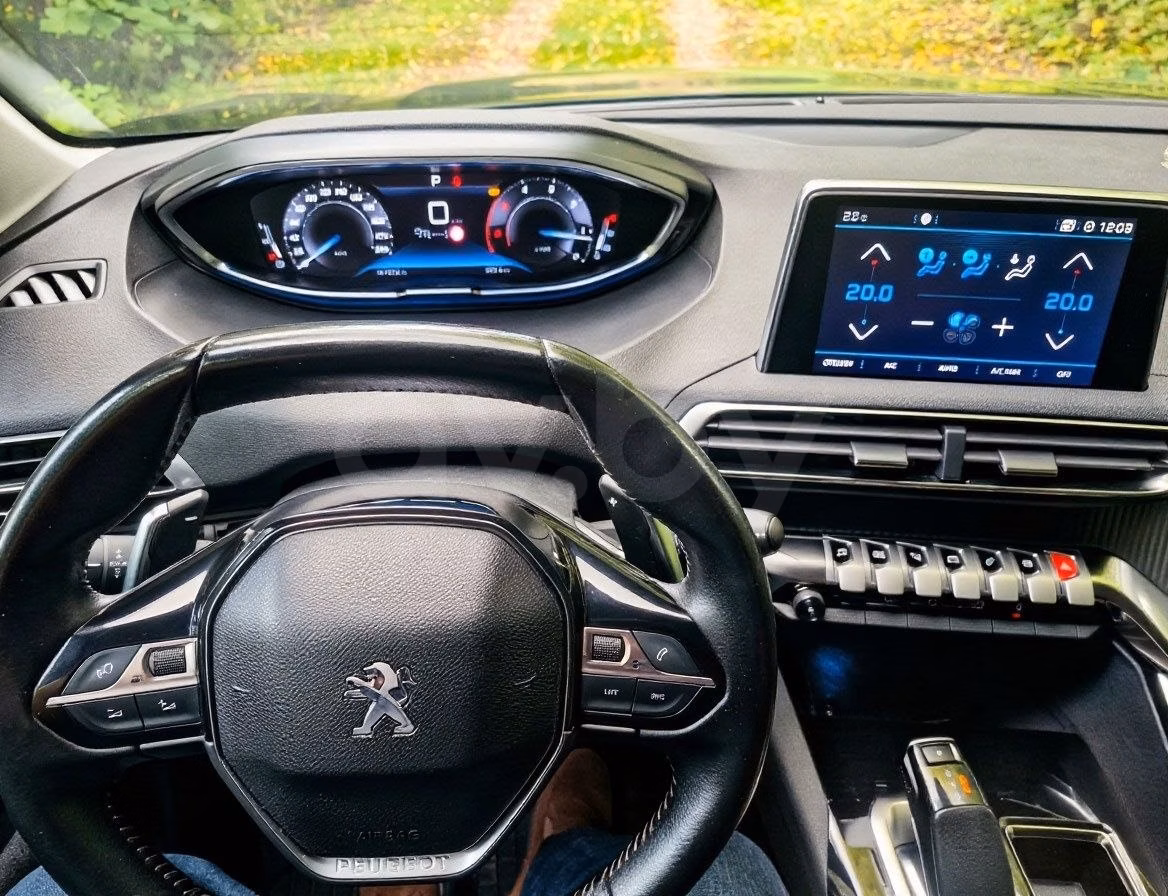 Peugeot 5008 фото 8