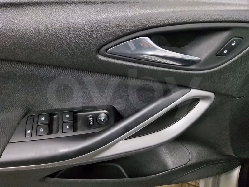 Opel Astra фото 9