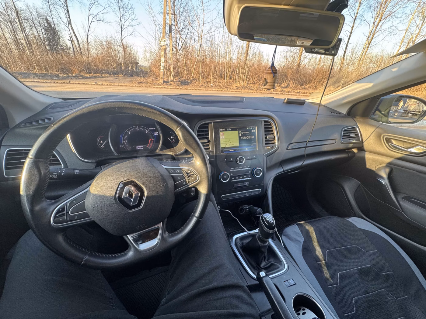 Renault Megane фото 6