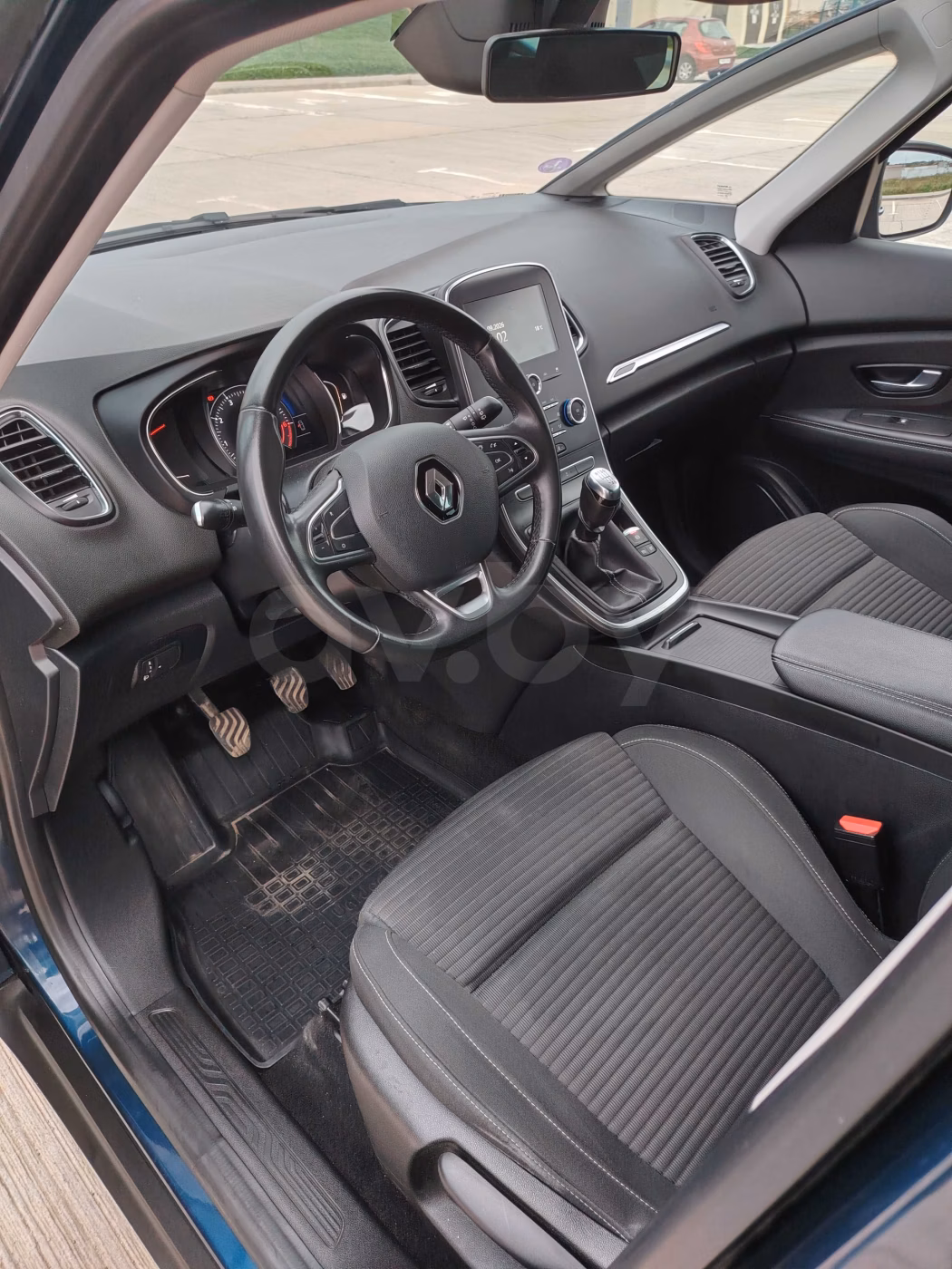 Renault Grand Scenic фото 12