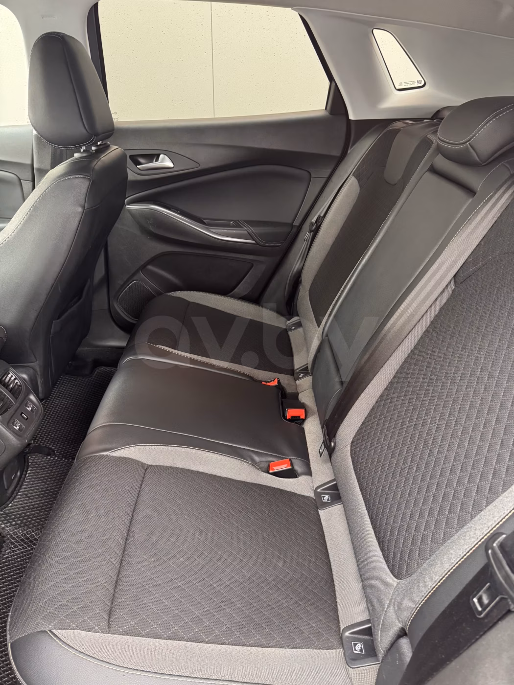 Opel Grandland X фото 8