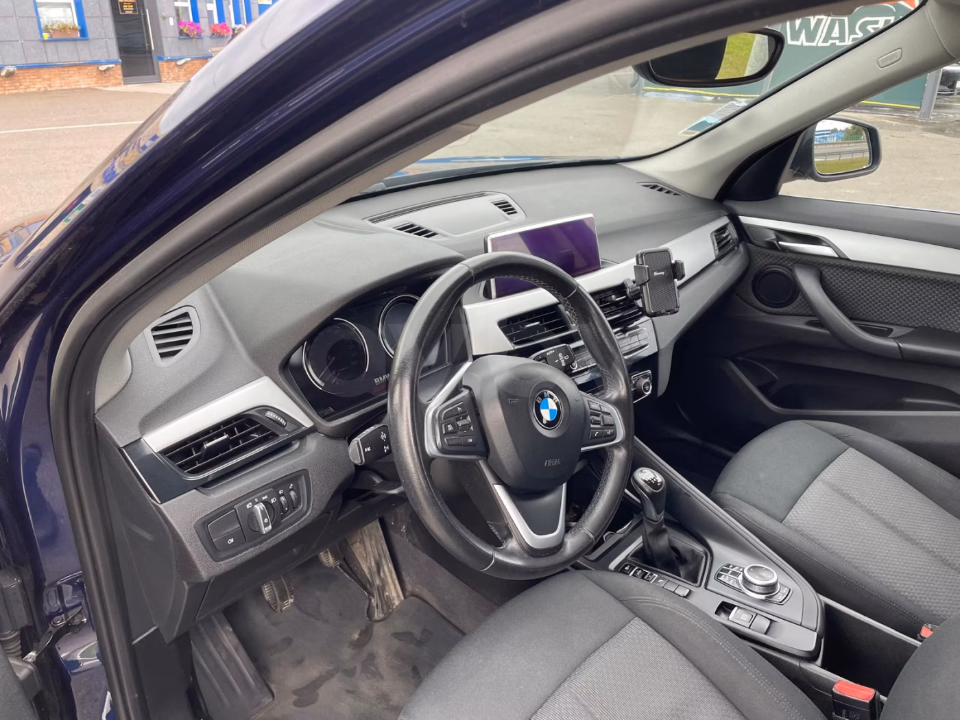 BMW X1 фото 6