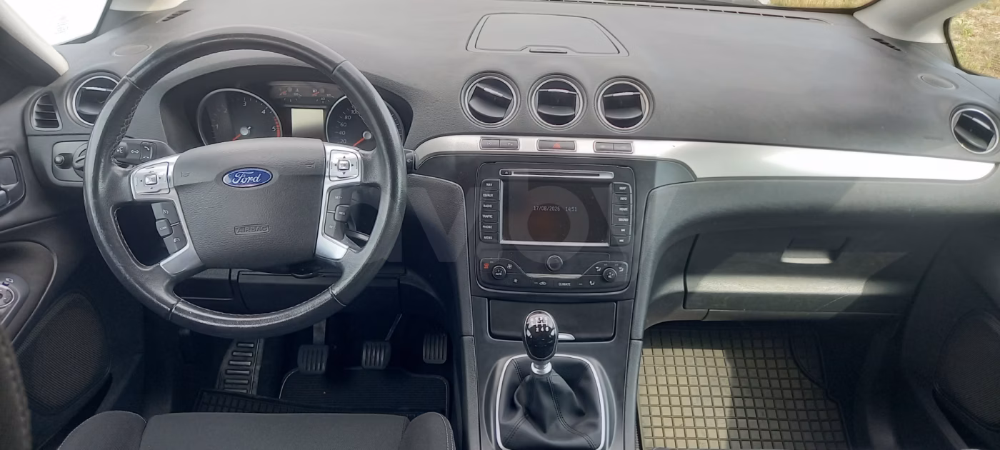 Ford S-MAX фото 9