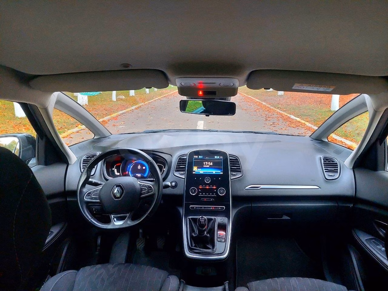 Renault Grand Scenic фото 17