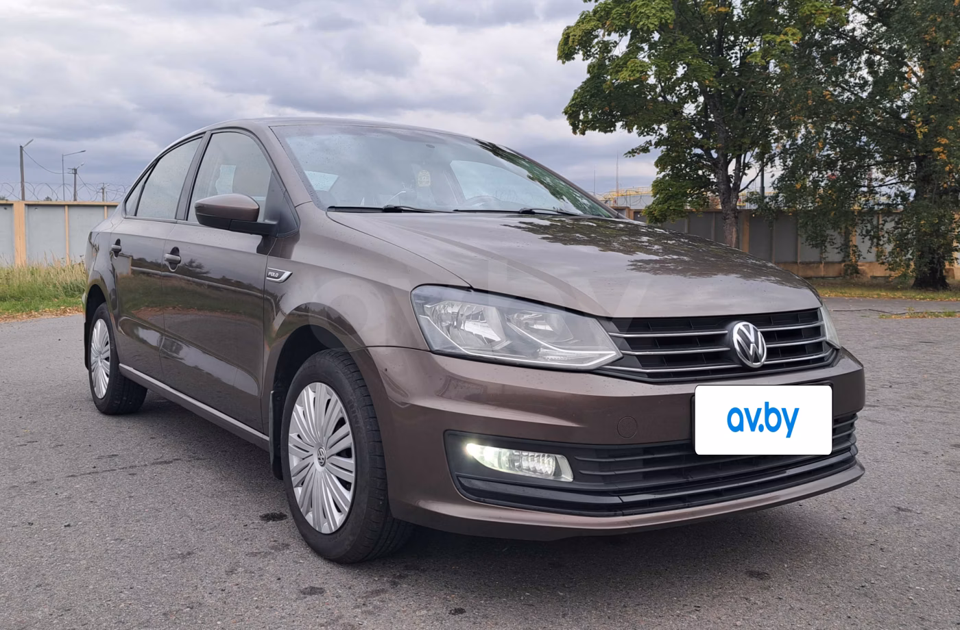 Volkswagen Polo Sedan фото 9