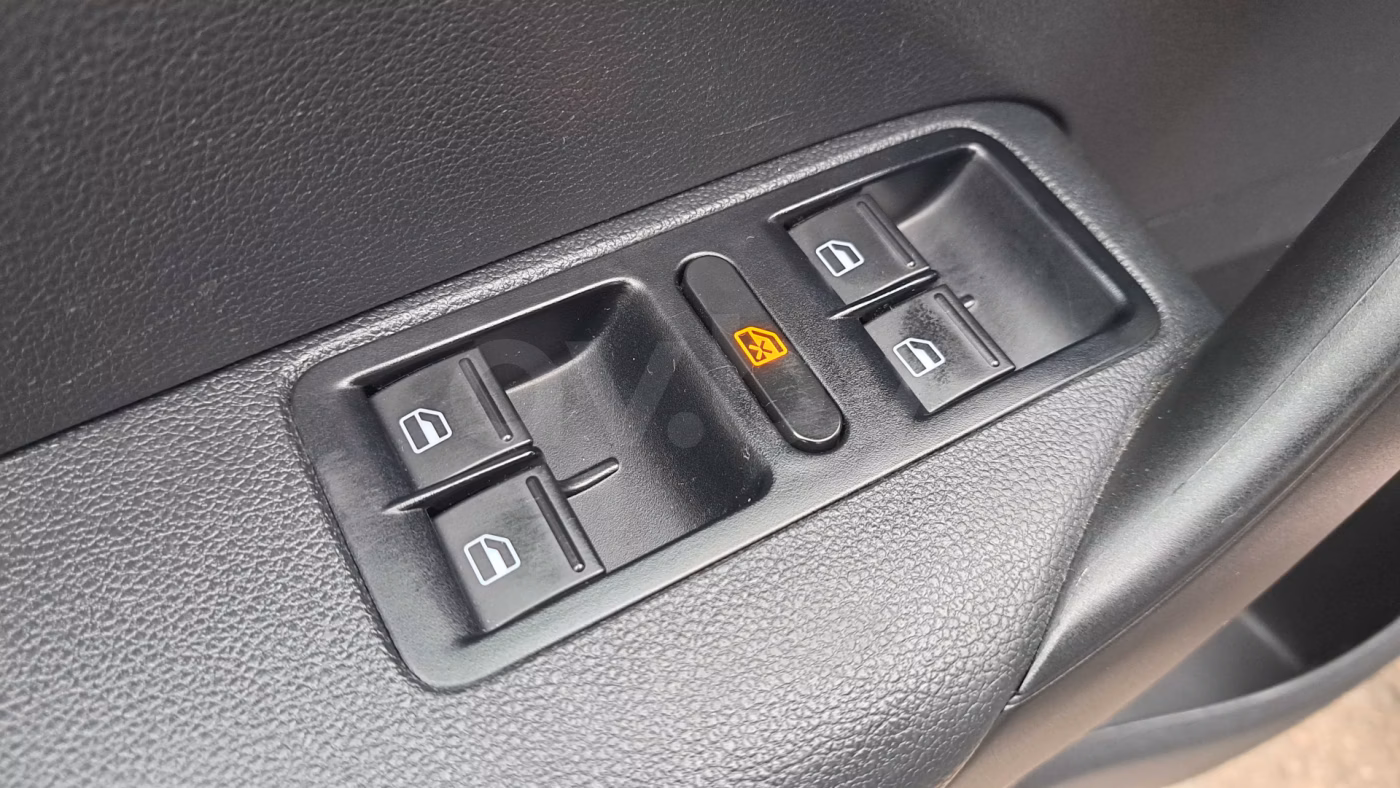 Volkswagen Polo Sedan фото 15