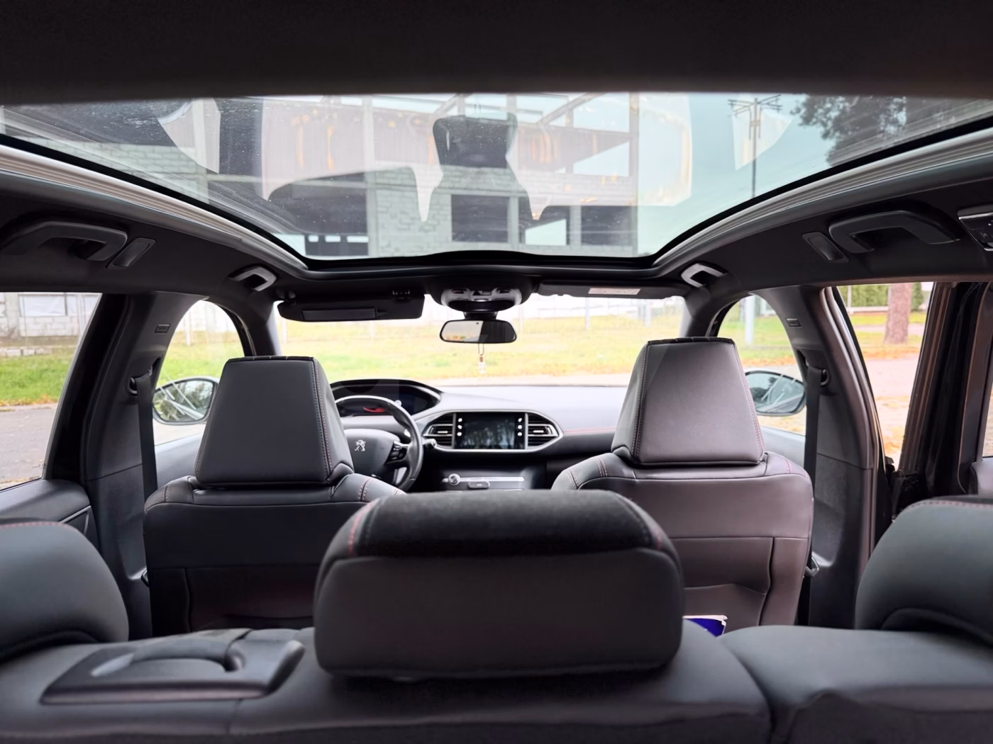 Peugeot 308 фото 12