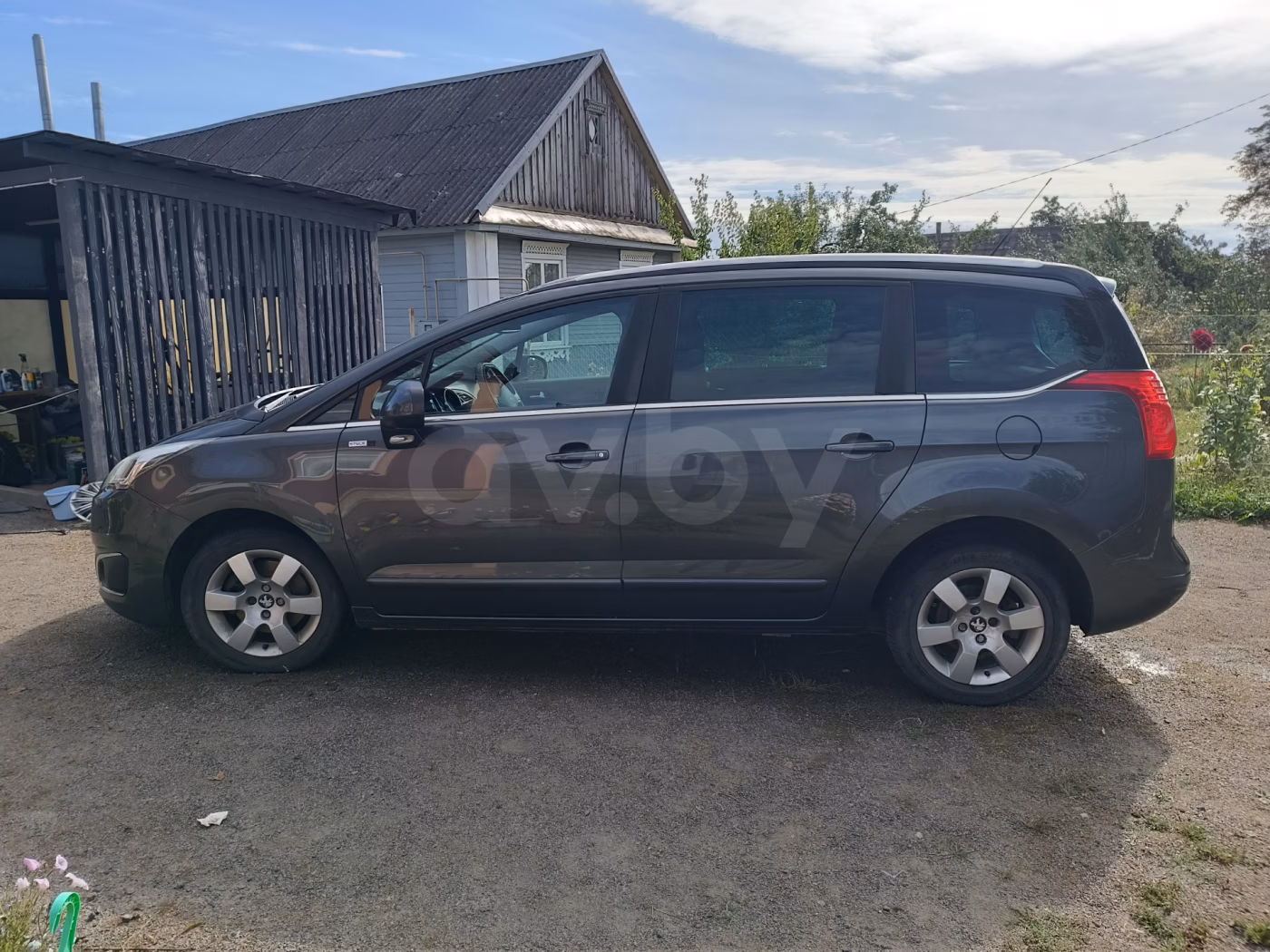 Peugeot 5008 фото 3