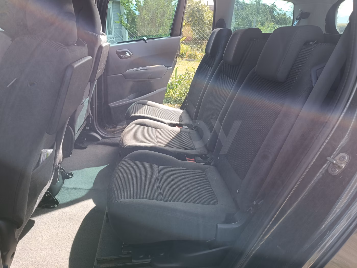Peugeot 5008 фото 9