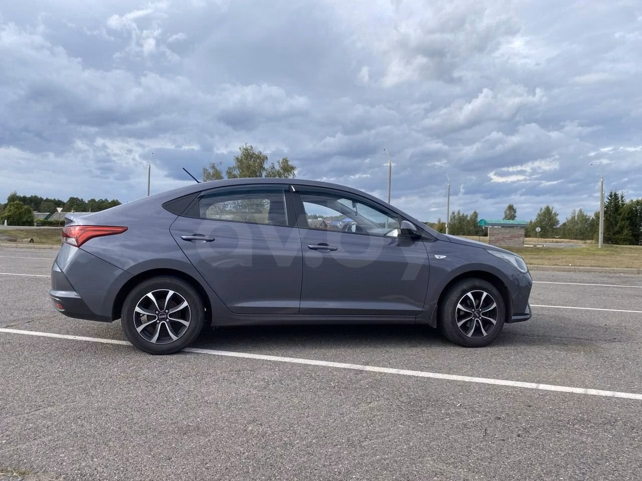 Hyundai Accent фото 7