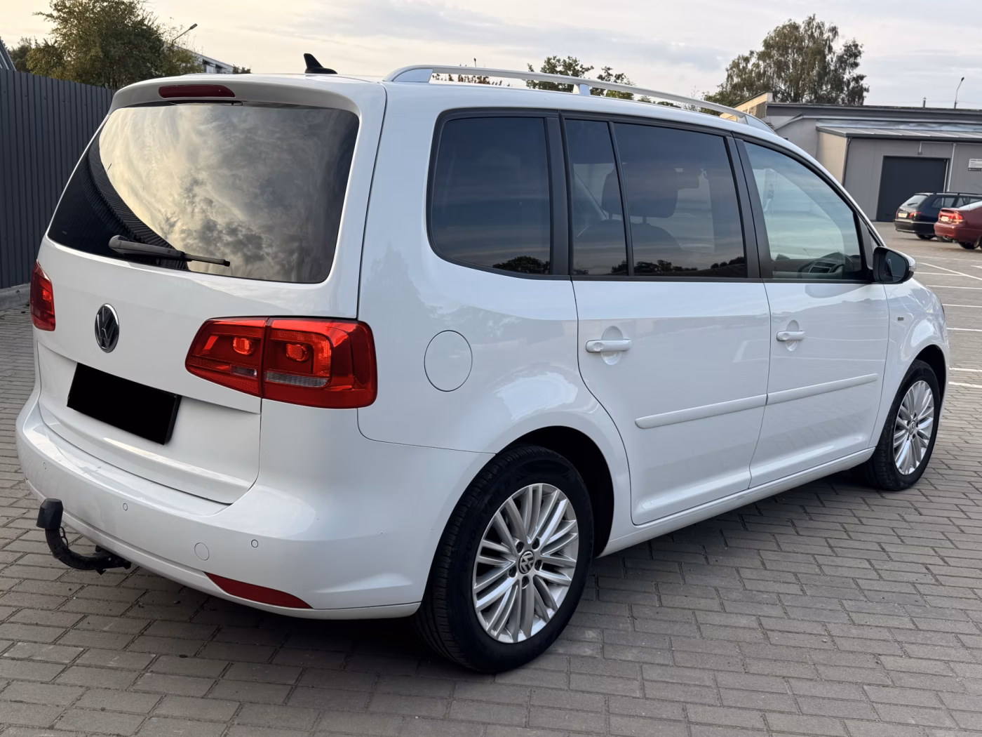 Volkswagen Touran фото 6