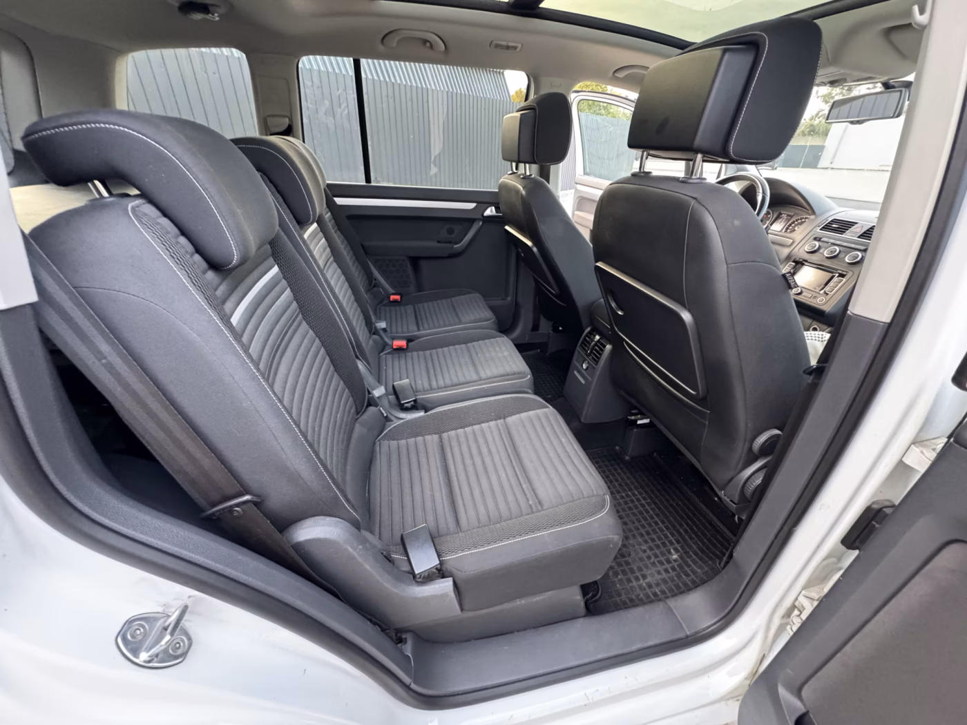 Volkswagen Touran фото 16