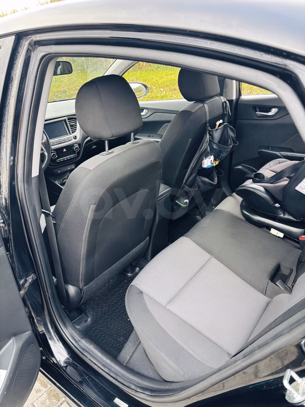 Hyundai Accent фото 9
