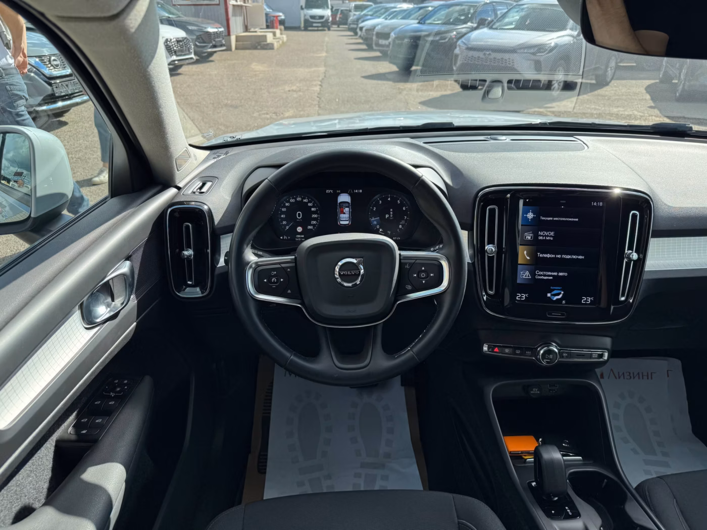 Volvo XC40 фото 10