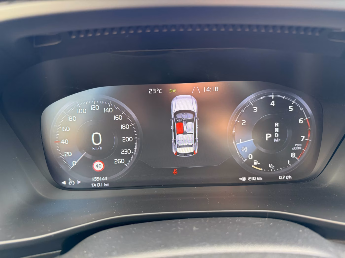 Volvo XC40 фото 15