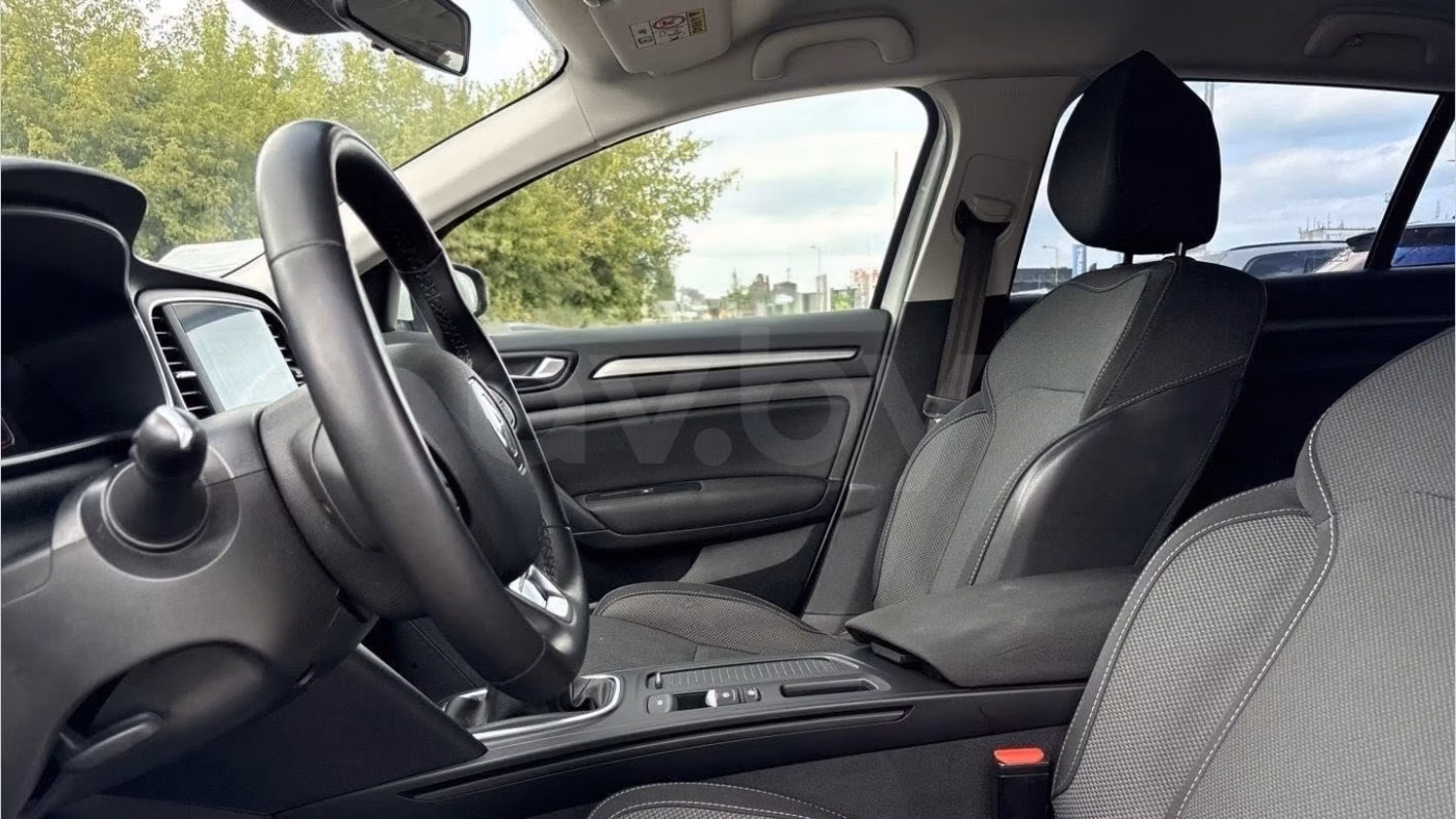 Renault Megane фото 10