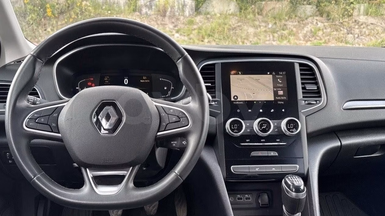 Renault Megane фото 11