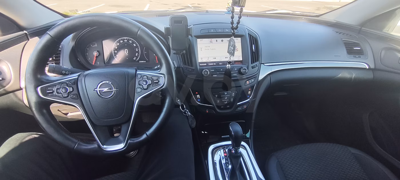 Opel Insignia фото 7