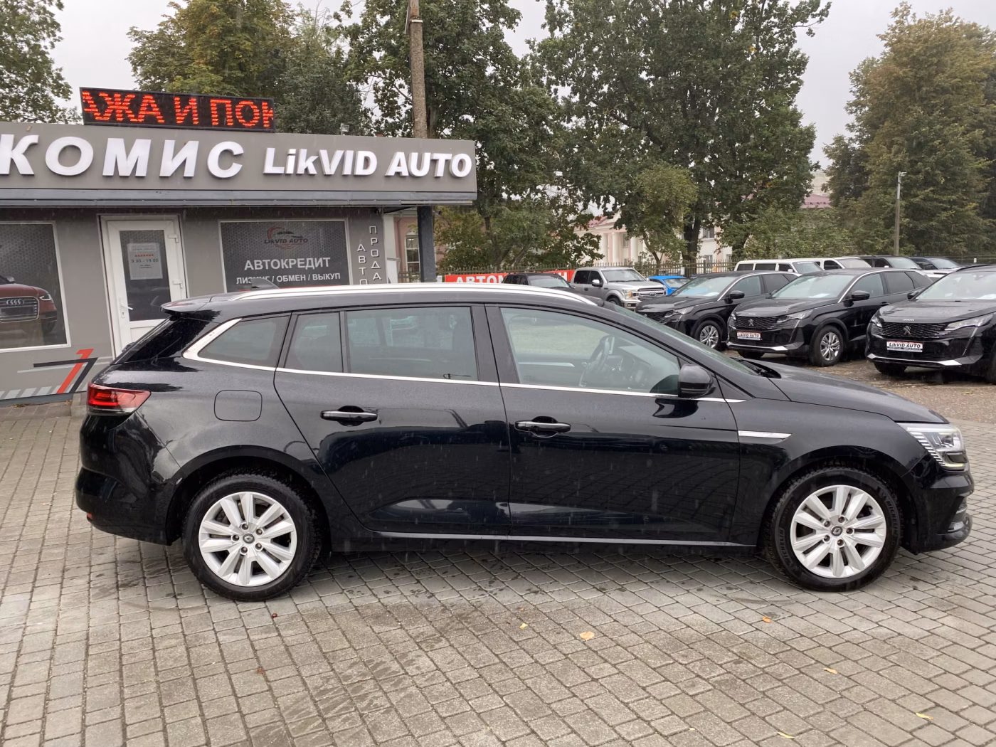 Renault Megane фото 8