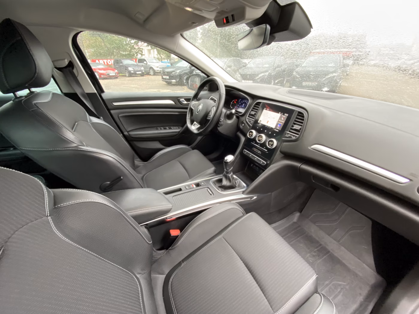 Renault Megane фото 9