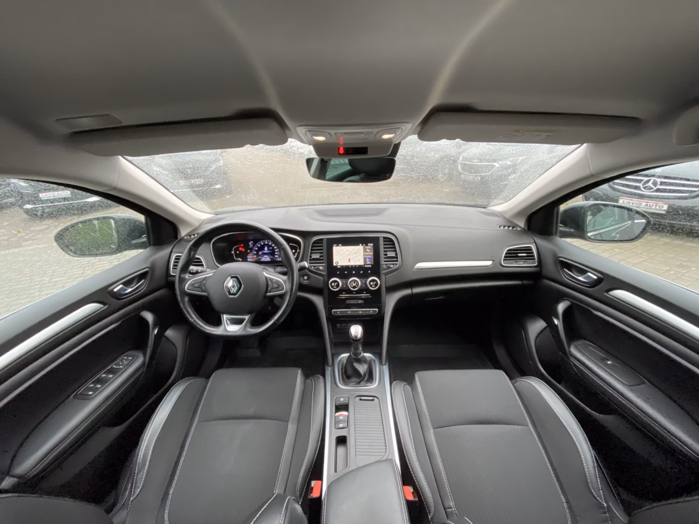 Renault Megane фото 11