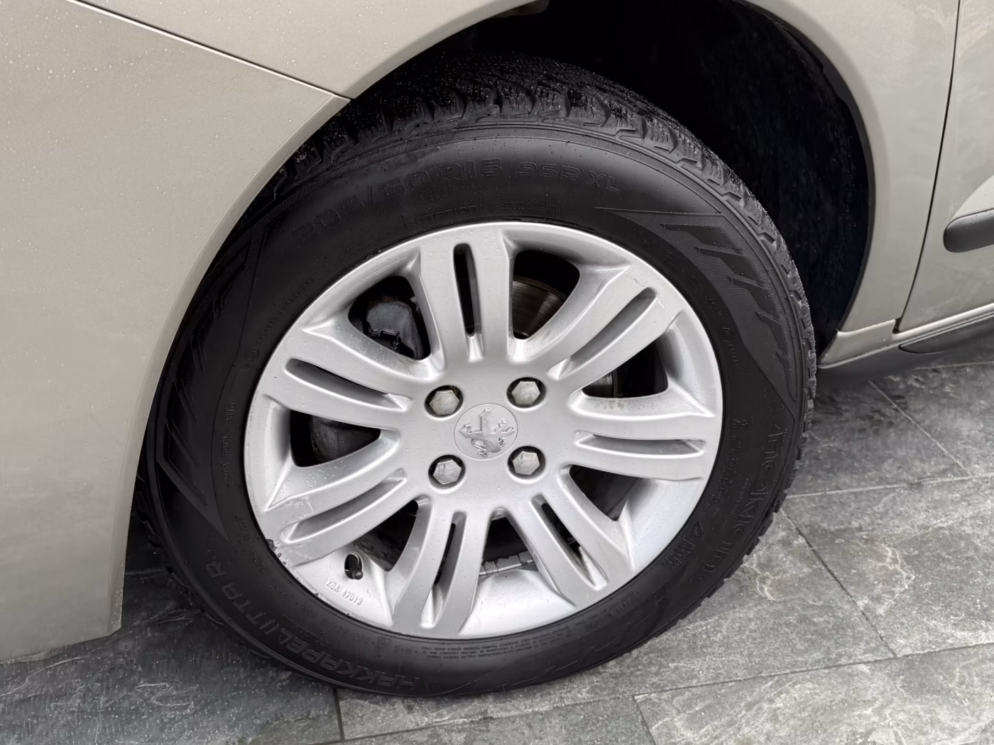 Peugeot 3008 фото 10