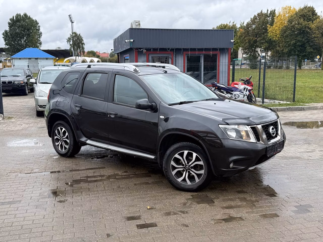 Nissan Terrano фото 2