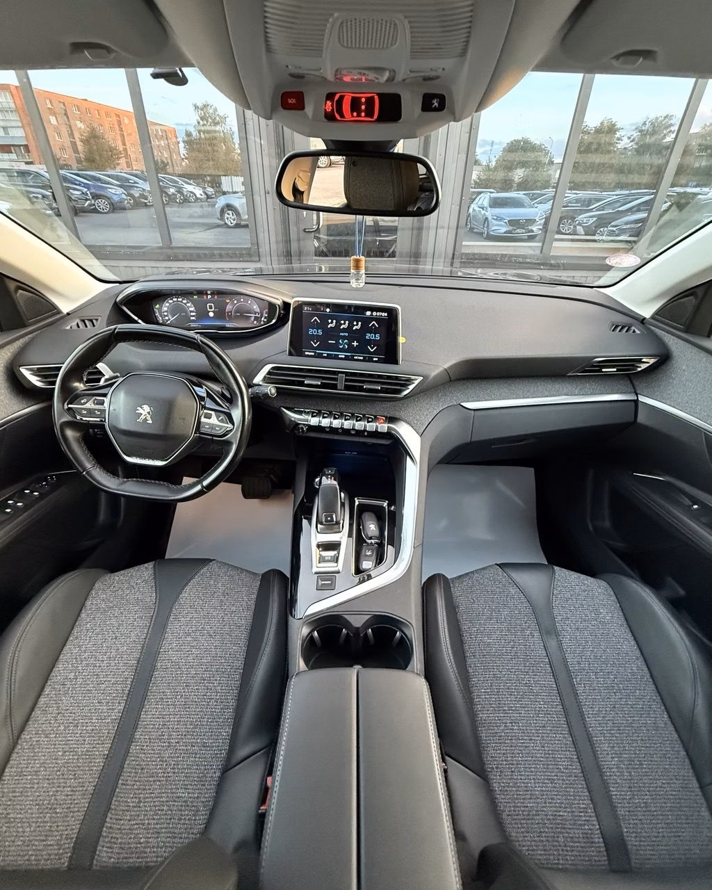 Peugeot 3008 фото 9