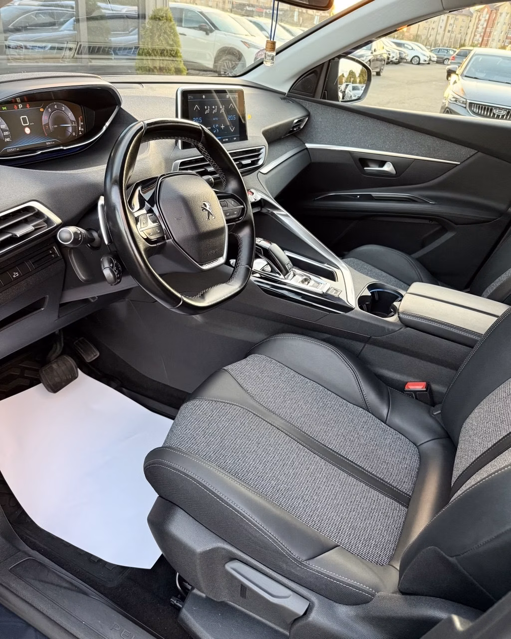 Peugeot 3008 фото 10