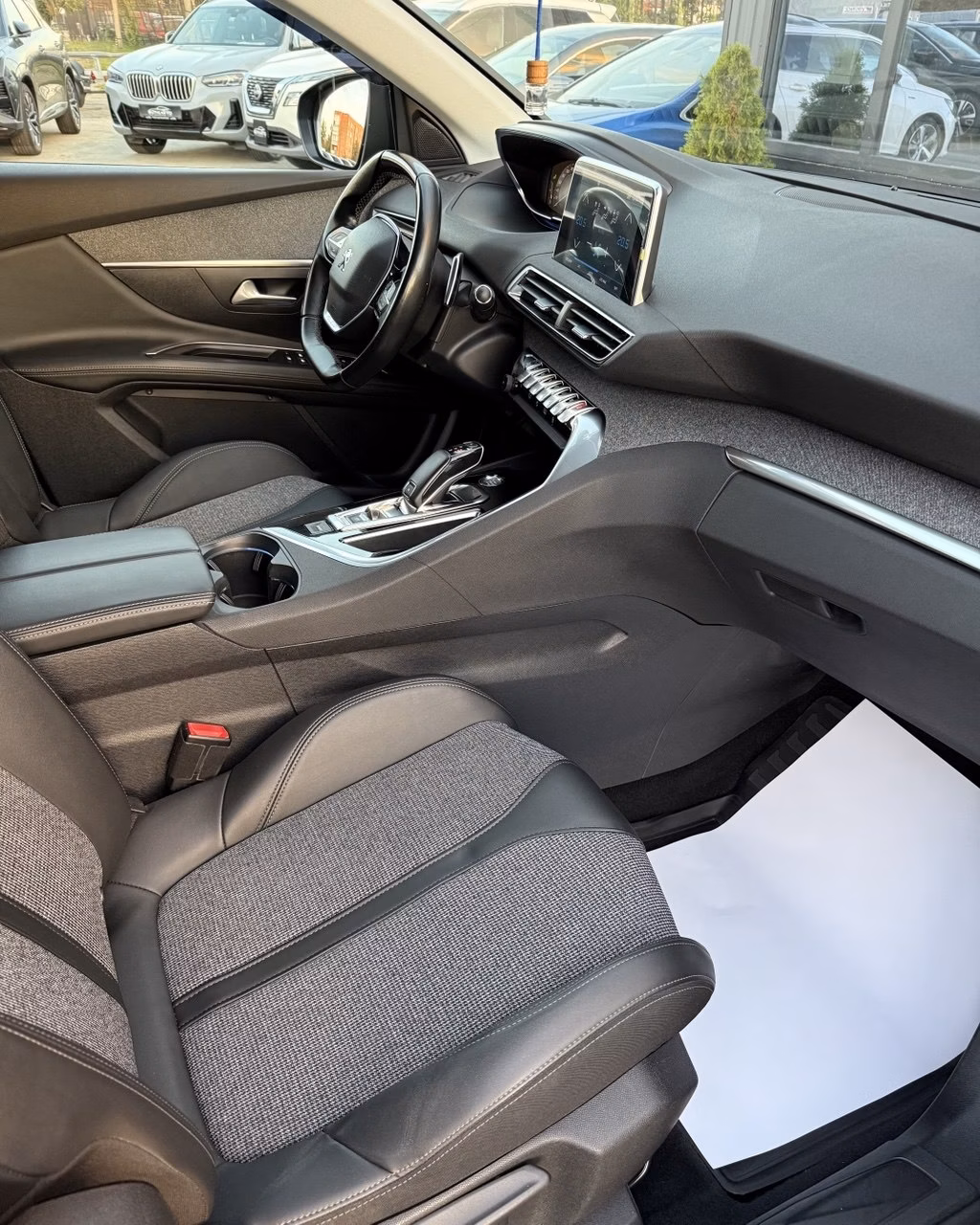 Peugeot 3008 фото 11