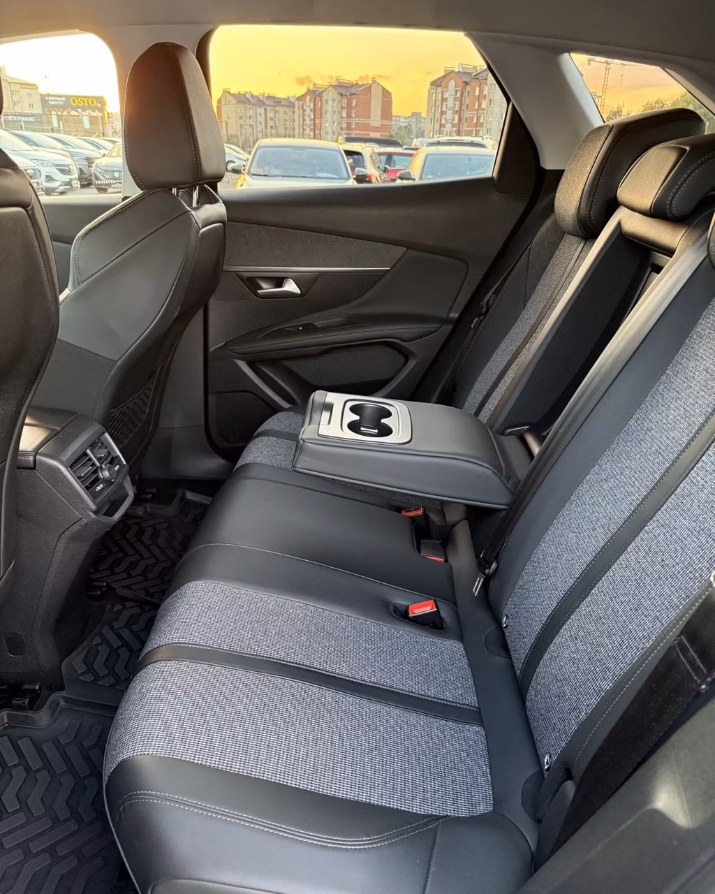 Peugeot 3008 фото 13