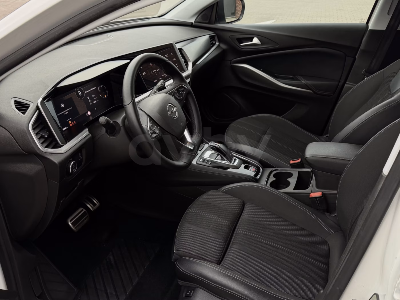 Opel Grandland X фото 15