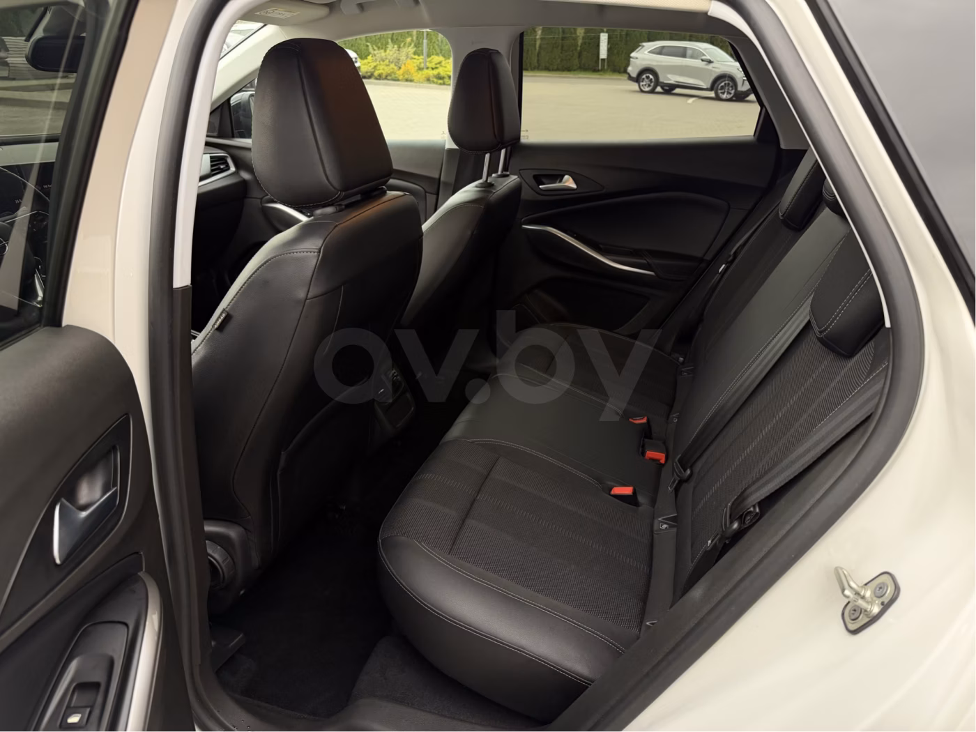 Opel Grandland X фото 18
