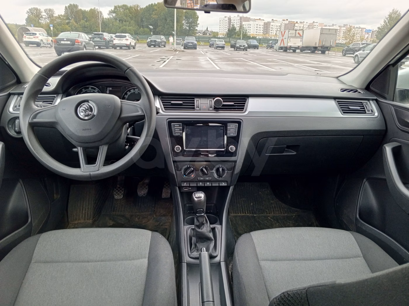 Skoda Rapid фото 10