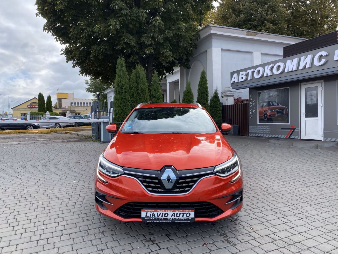 Renault Megane фото 2