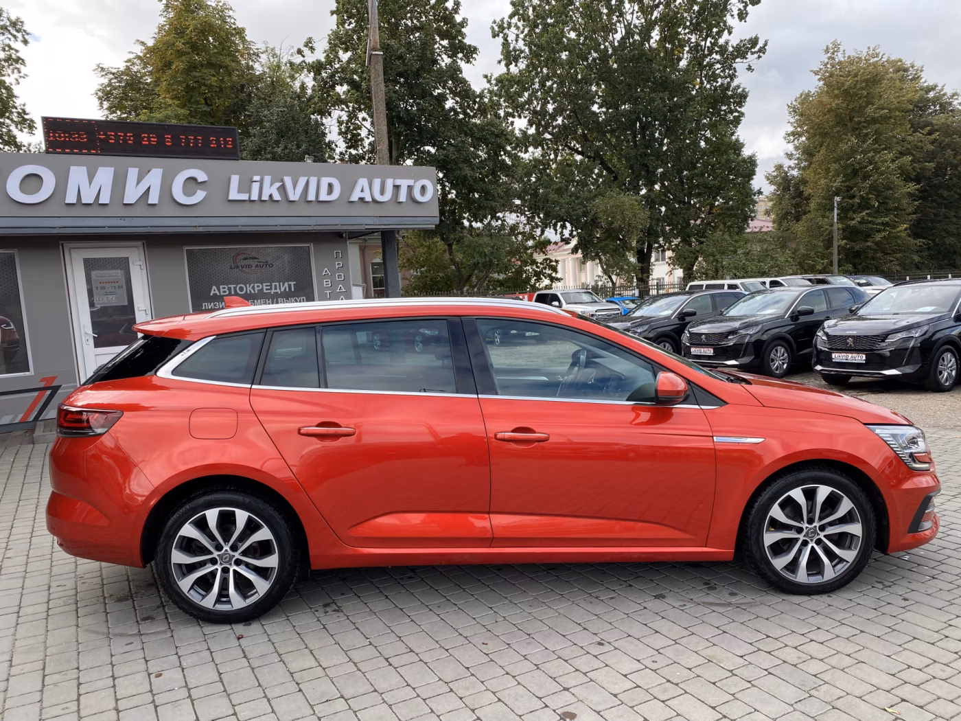 Renault Megane фото 8