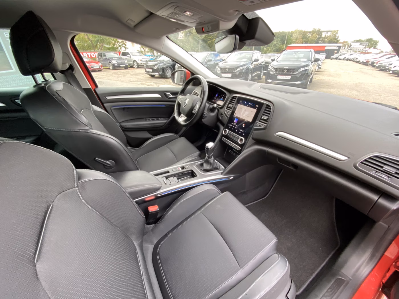 Renault Megane фото 9