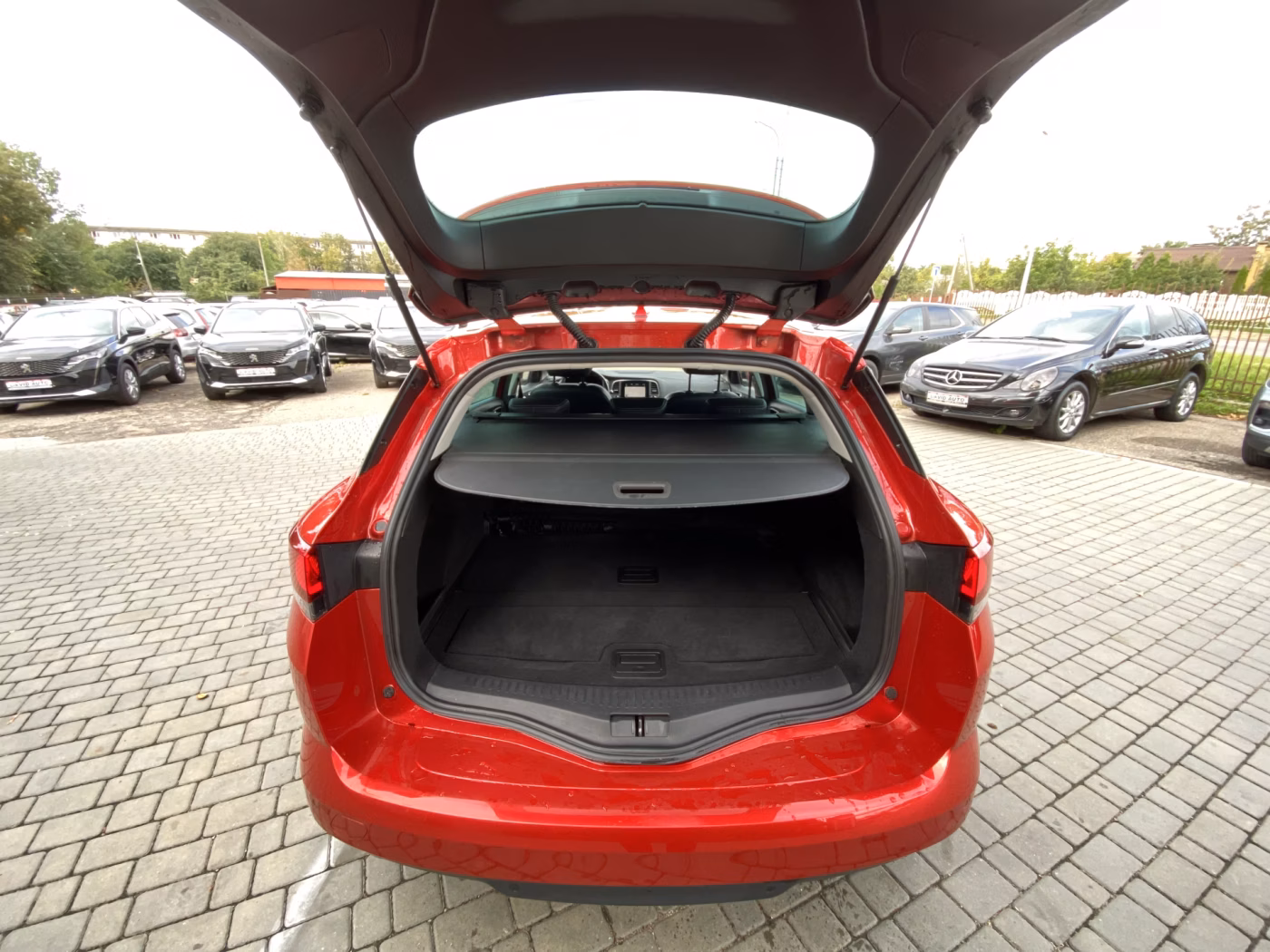 Renault Megane фото 12