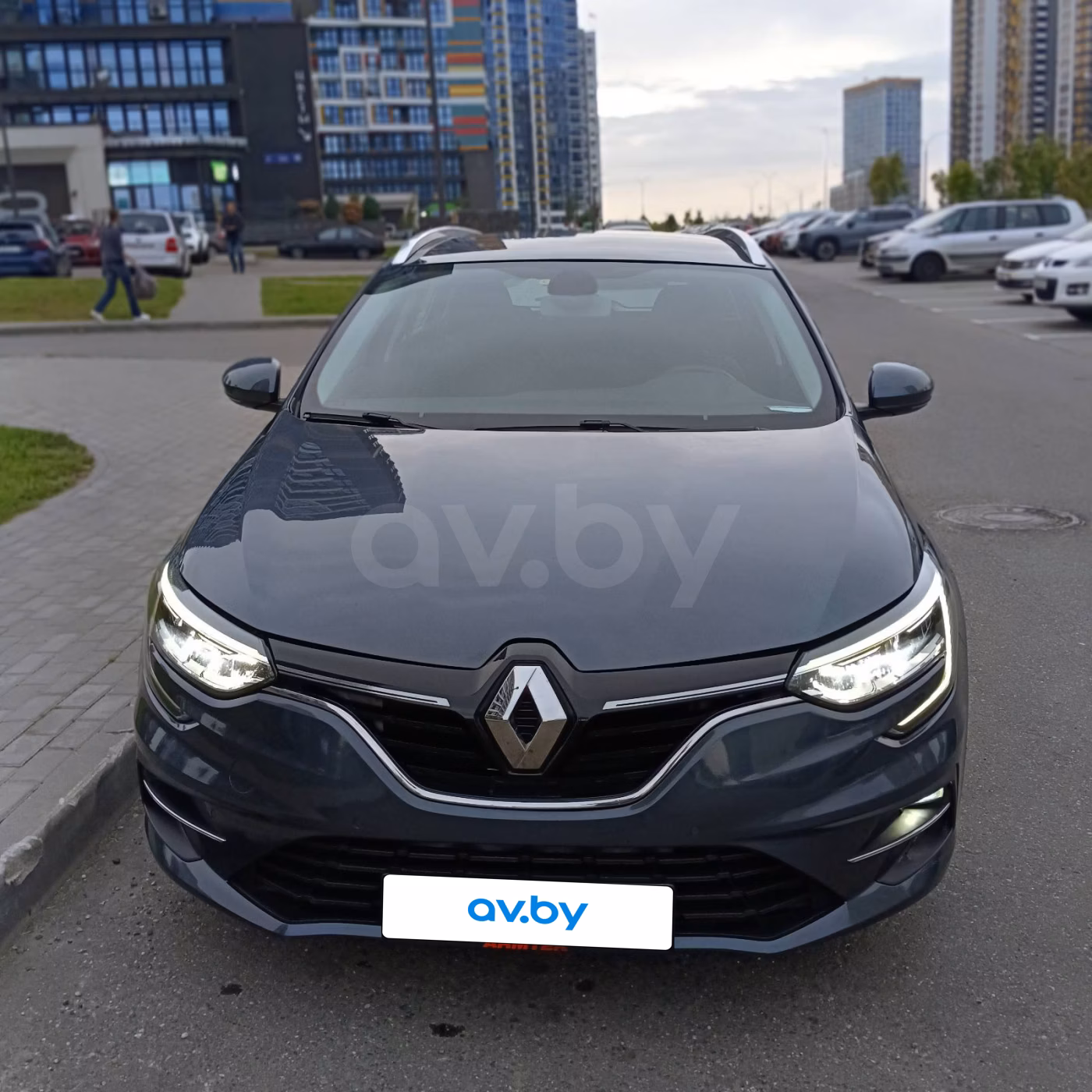 Renault Megane фото 7