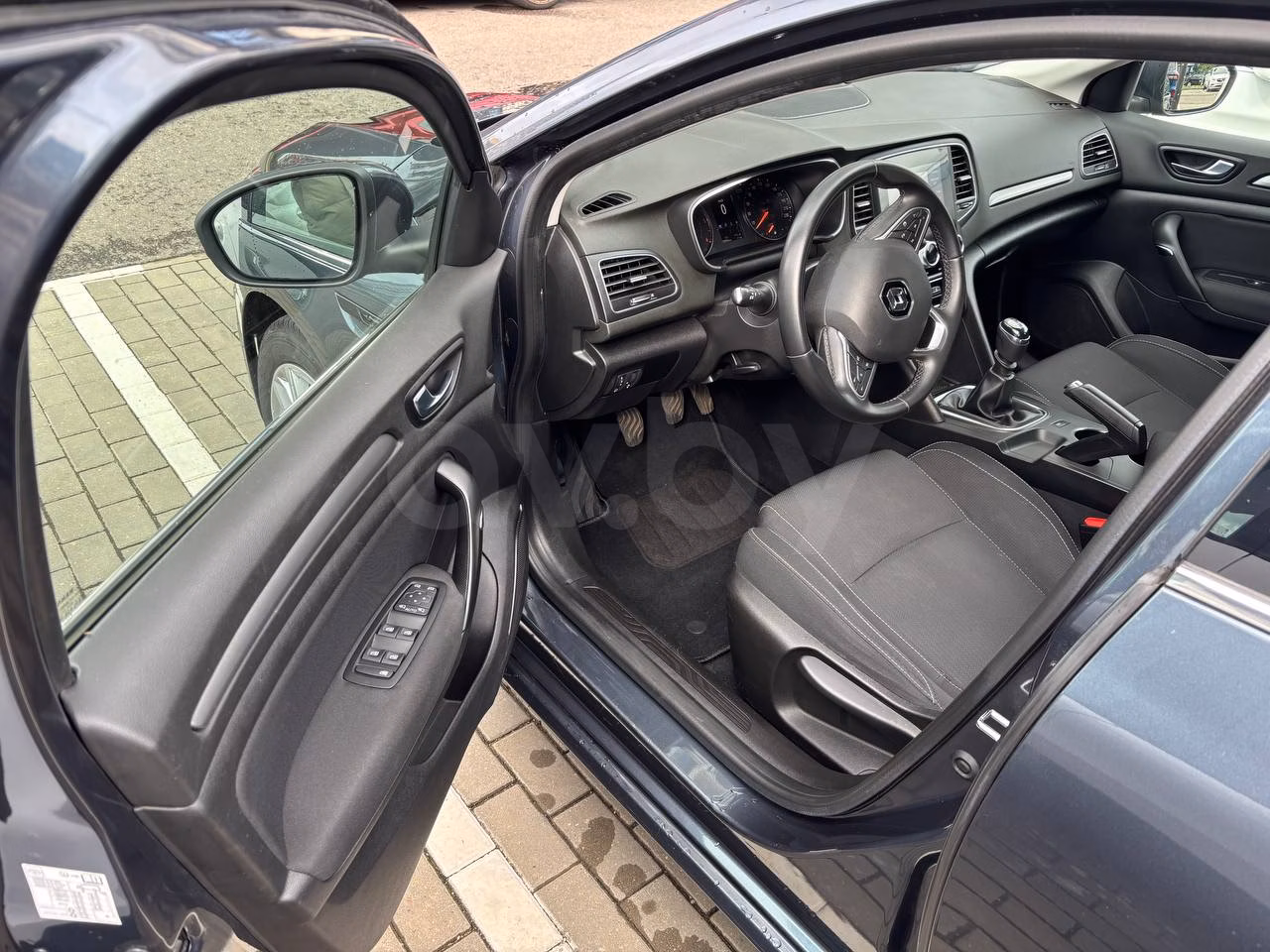 Renault Megane фото 10