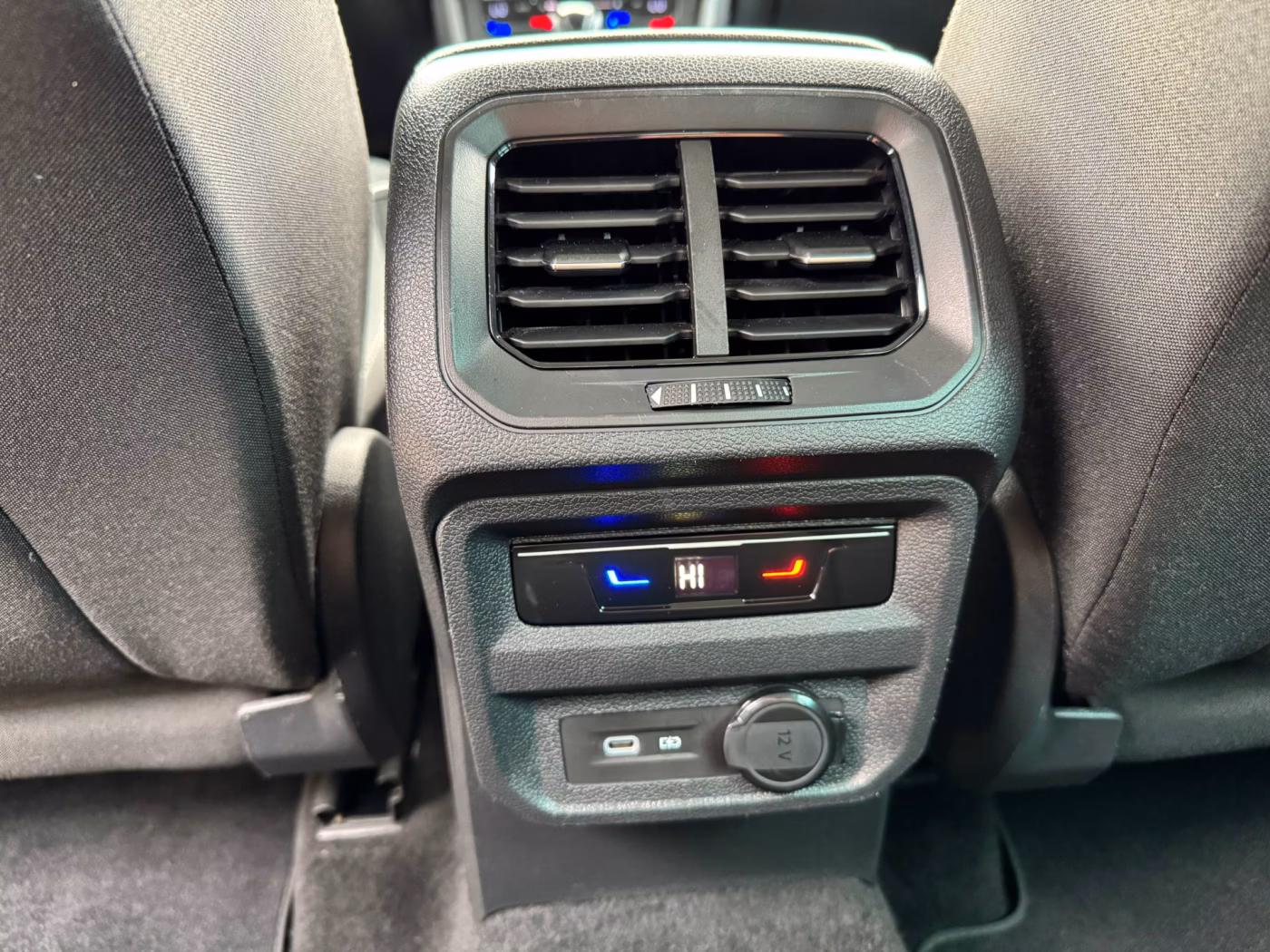 Volkswagen Tiguan фото 11