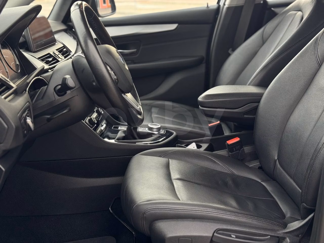 BMW 2 серия Active Tourer фото 6