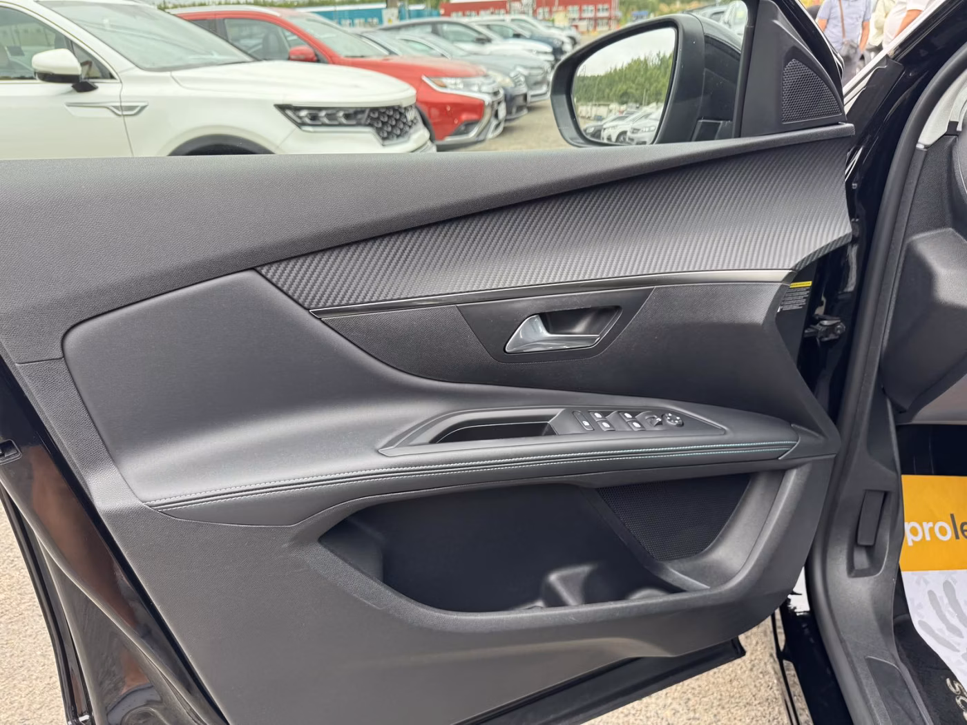 Peugeot 5008 фото 15