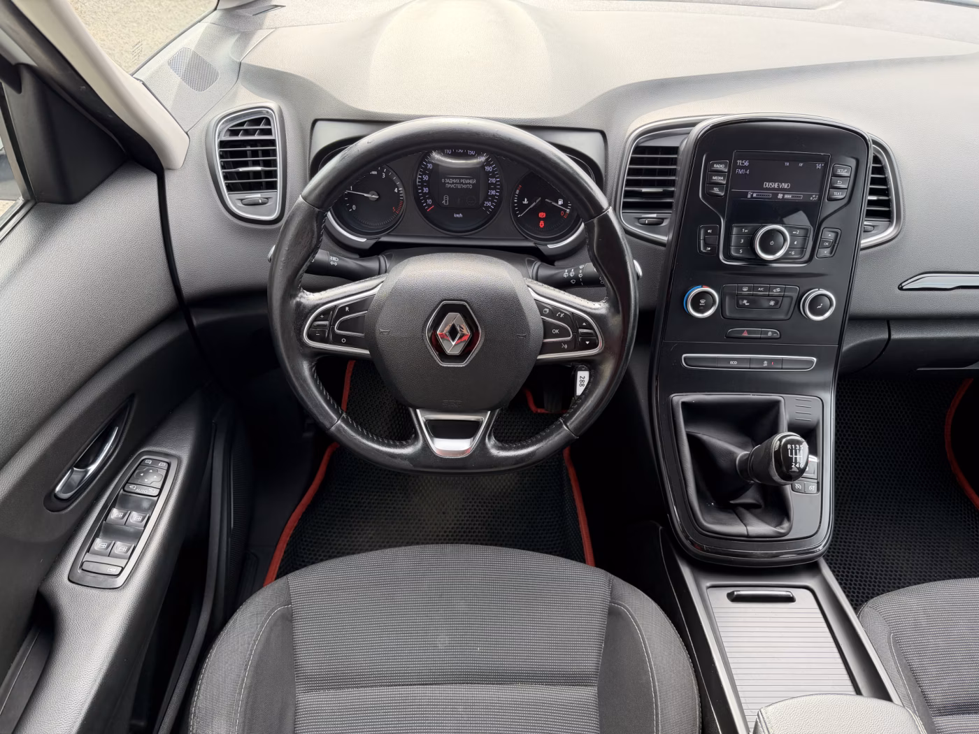 Renault Grand Scenic фото 11