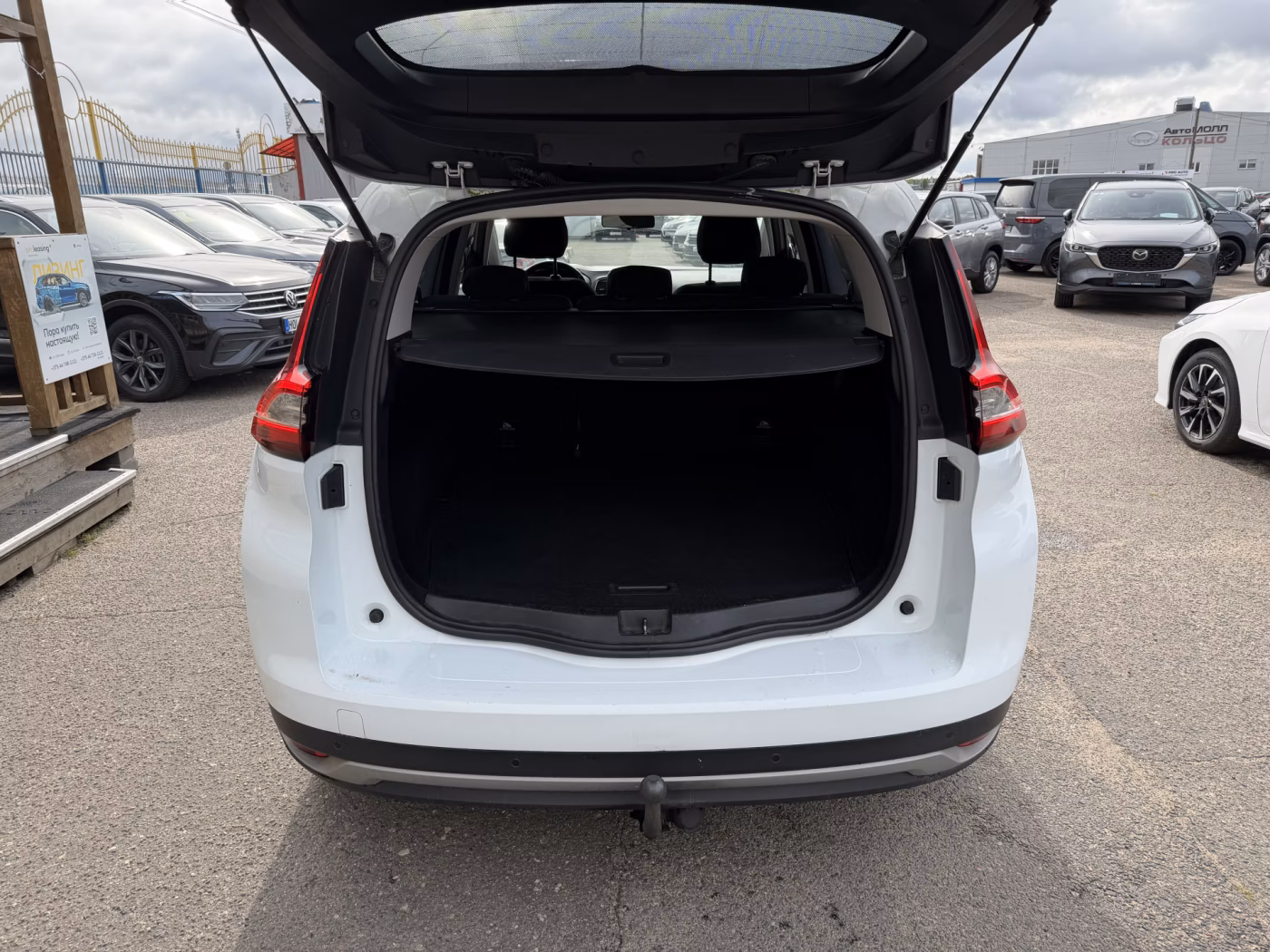 Renault Grand Scenic фото 12
