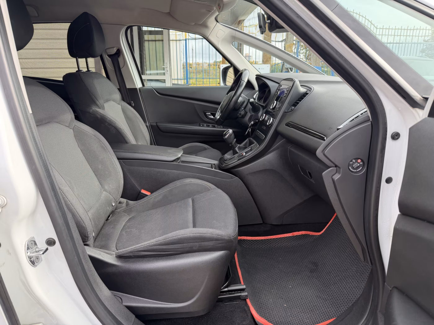 Renault Grand Scenic фото 13