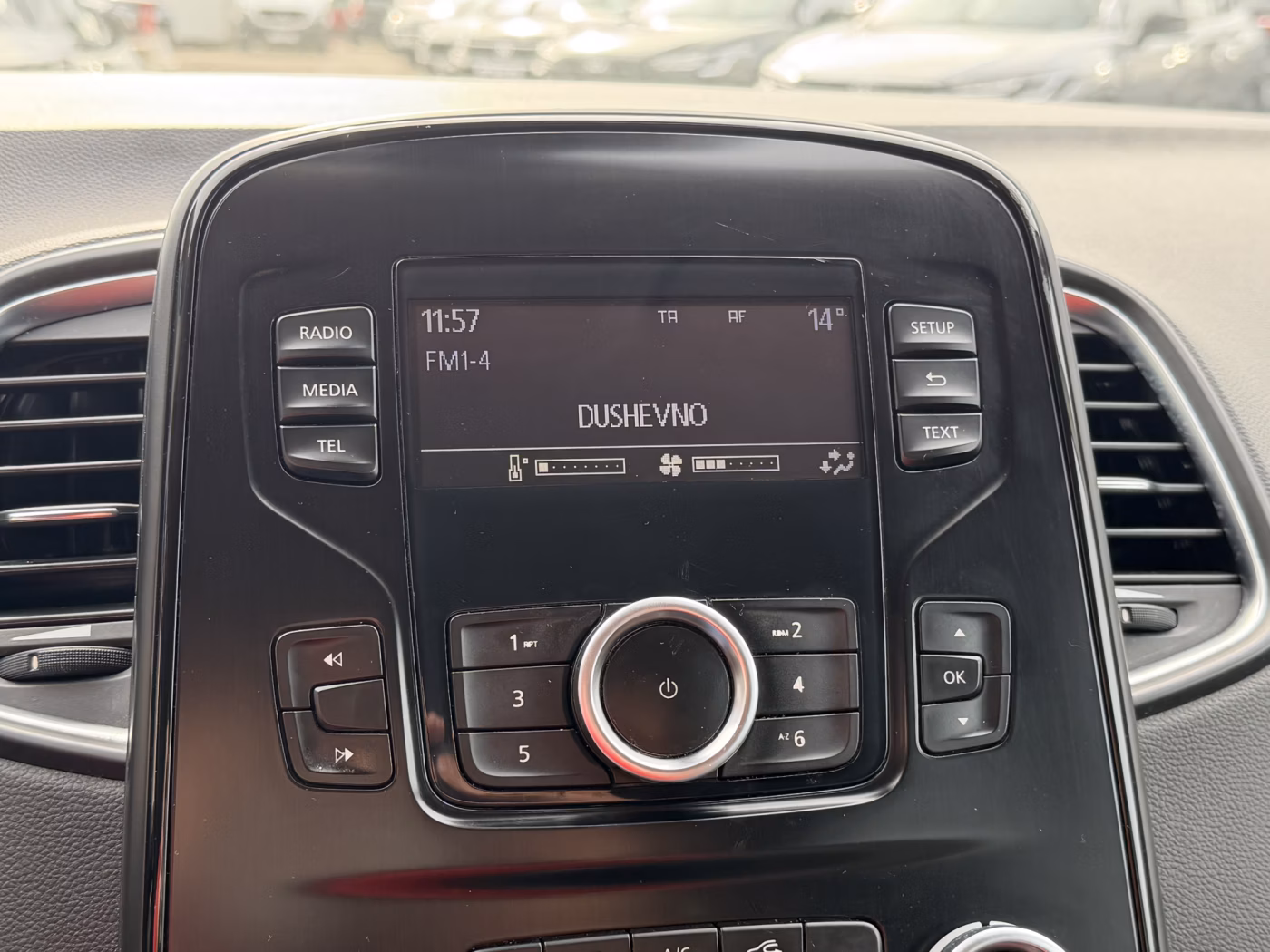 Renault Grand Scenic фото 15