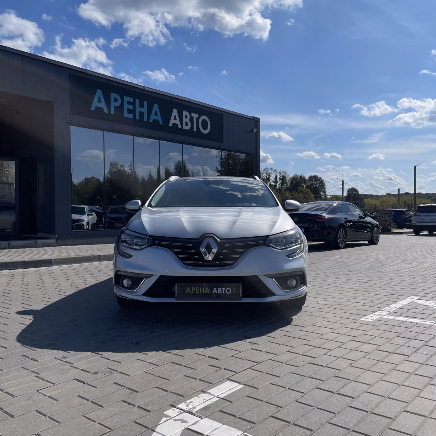 Renault Megane фото 2